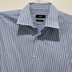BOSS Light Blue and White Checked Dress Shirt - Slim Fit (41, 16)